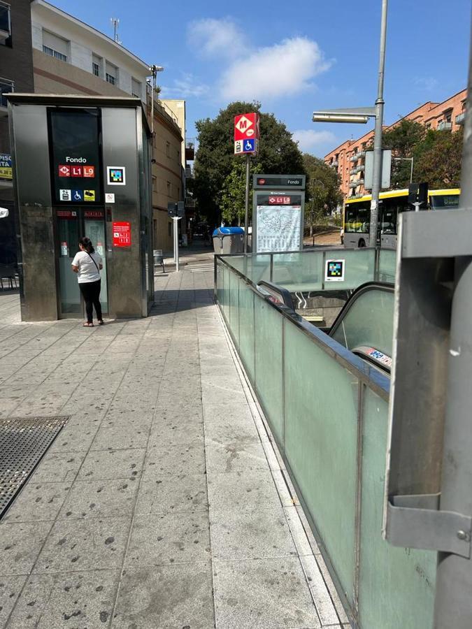 Apto Barcelona C R Apartment Santa Coloma de Gramenet Bagian luar foto