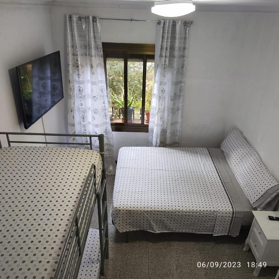 Apto Barcelona C R Apartment Santa Coloma de Gramenet Bagian luar foto